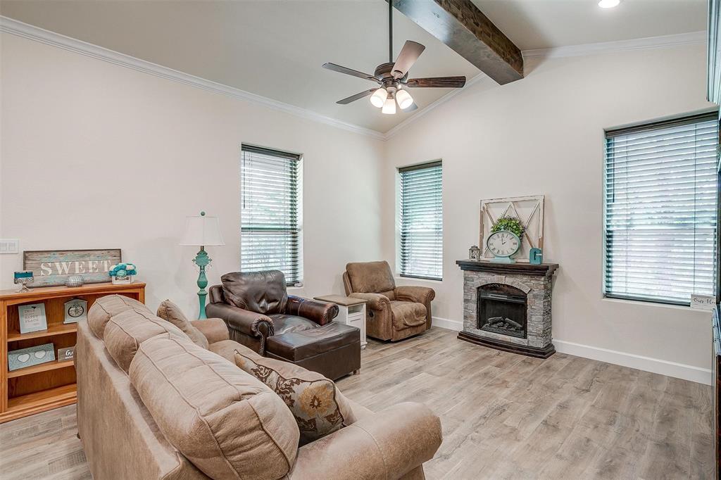 313 Broken Road Perrin, TX 76486 - Photo 14 of 38