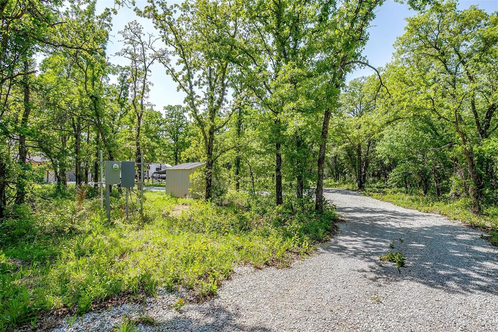 313 Broken Road Perrin, TX 76486 - Photo 2 of 38