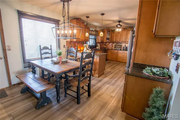 $148,000 | 416 East Bayles Street, Brownstown, IL 62418