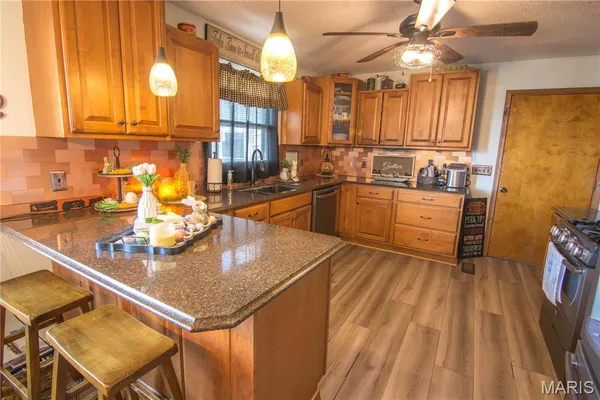 $148,000 | 416 East Bayles Street, Brownstown, IL 62418