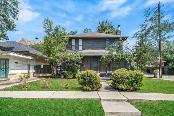 $1,950 | 518 Hawthorne Street, Unit 2, Houston, TX 77006
