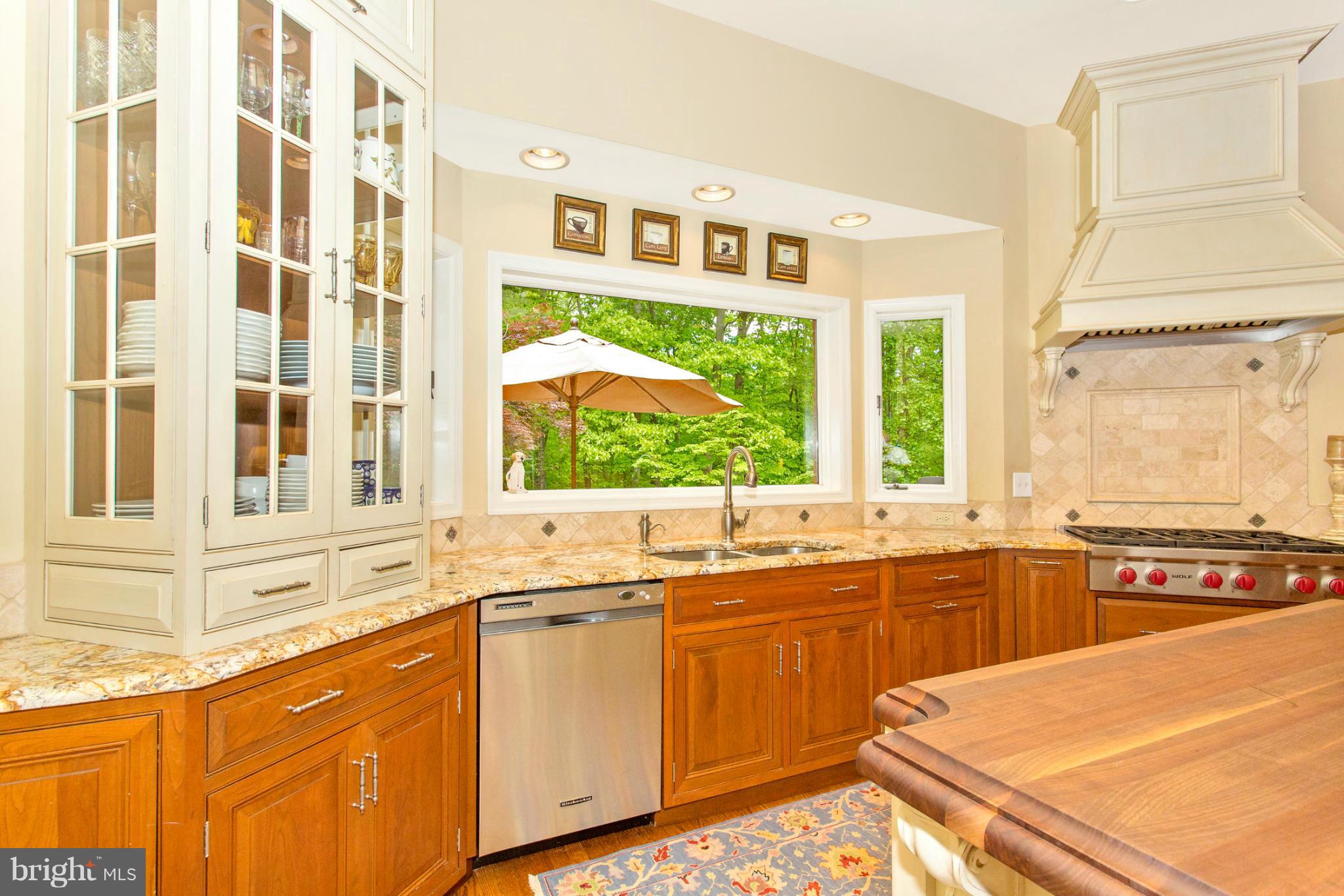 2004 Huntcliff Drive Gambrills, MD 21054 - Photo 15 of 30 Kitchen