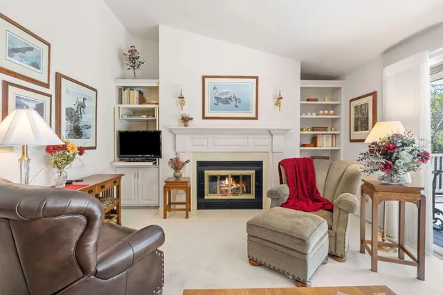 $1,100,000 | 481 Peavey Lane, Wayzata, MN 55391