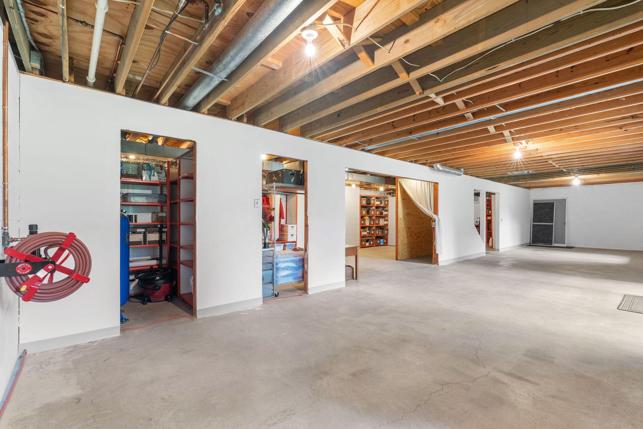 481 Peavey Lane Wayzata, MN 55391 - Photo 30 of 55