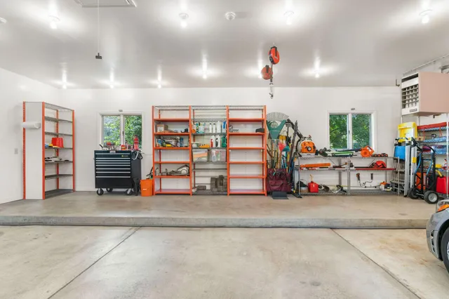 $1,100,000 | 481 Peavey Lane, Wayzata, MN 55391