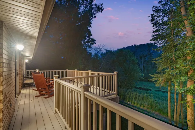 $1,100,000 | 481 Peavey Lane, Wayzata, MN 55391