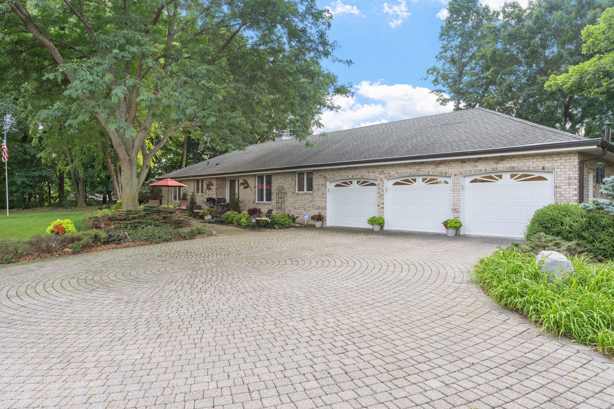 481 Peavey Lane Wayzata, MN 55391 - Photo 7 of 55