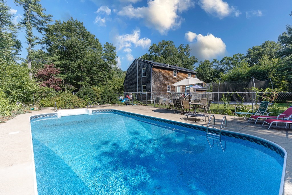 153 Bay Road Easton, MA 02356 - Photo 3 of 21 Gallery Image 3