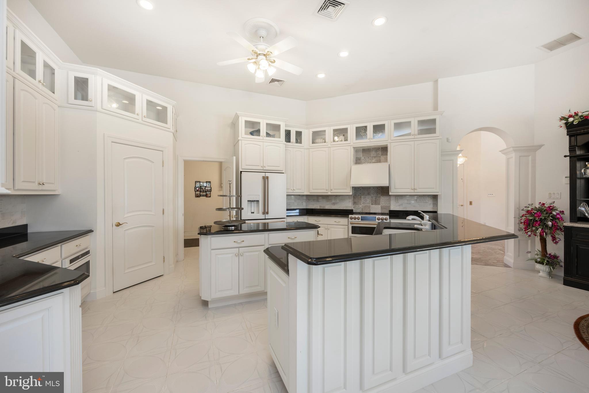 1956 Hunt Valley Road Lansdale, PA 19446 - Photo 22 of 96 Granite Counter Tops
