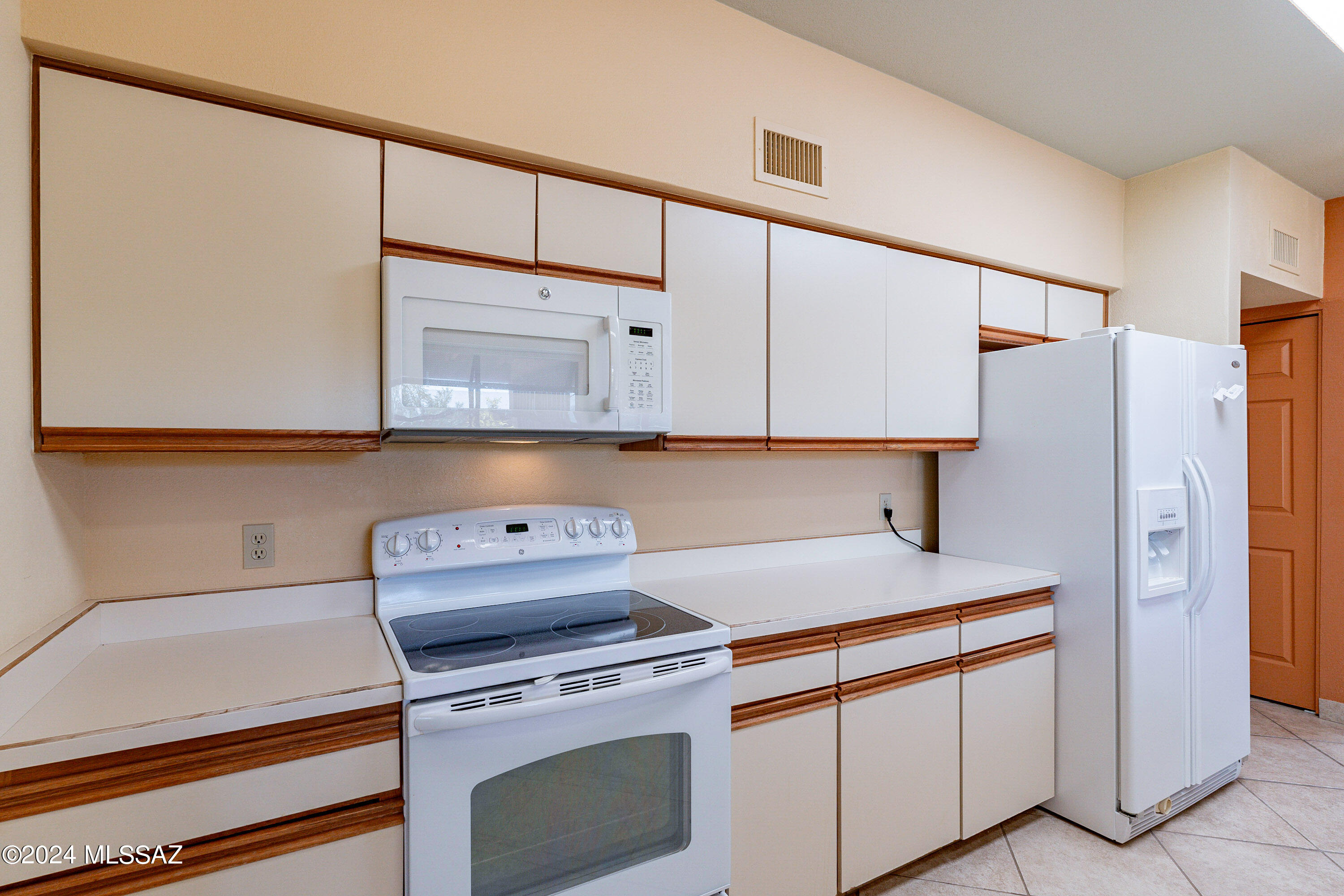 737 West Rio-Altar Green Valley, AZ 85614 - Photo 15 of 35 Gallery Image 15