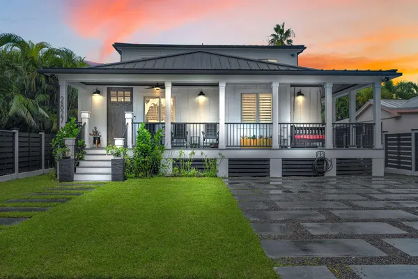 $1,949,000 | 2827 Harris Avenue, Key West, FL 33040