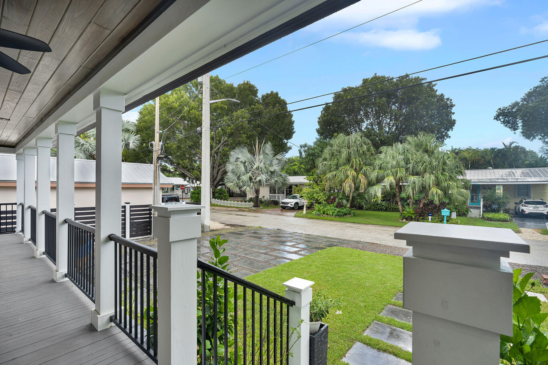 2827 Harris Avenue Key West, FL 33040 - Photo 44 of 80 Porch to SE-2827 Harris Ave