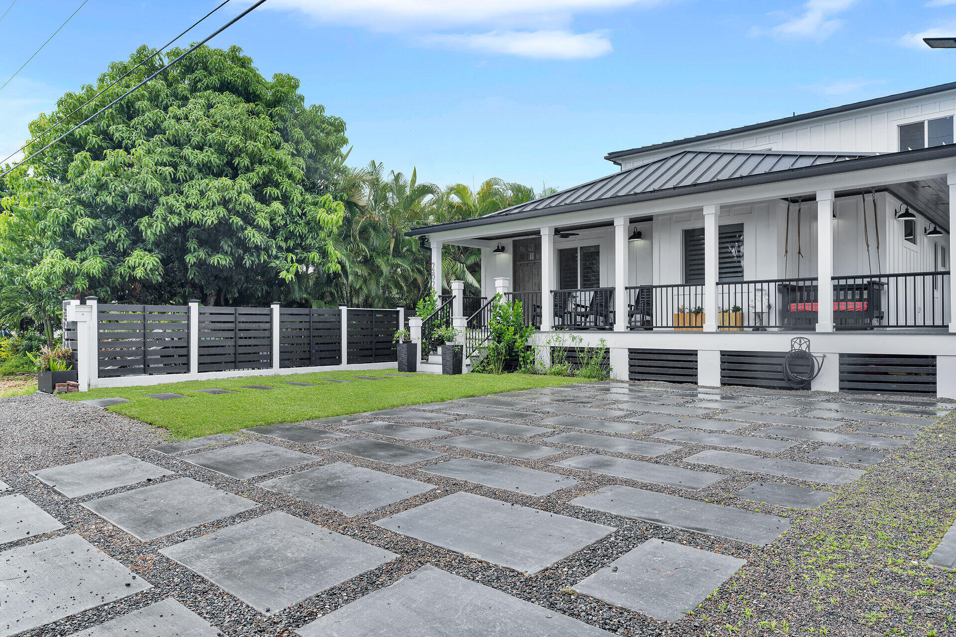 2827 Harris Avenue Key West, FL 33040 - Photo 48 of 80 Front Drive -2827 Harris Ave
