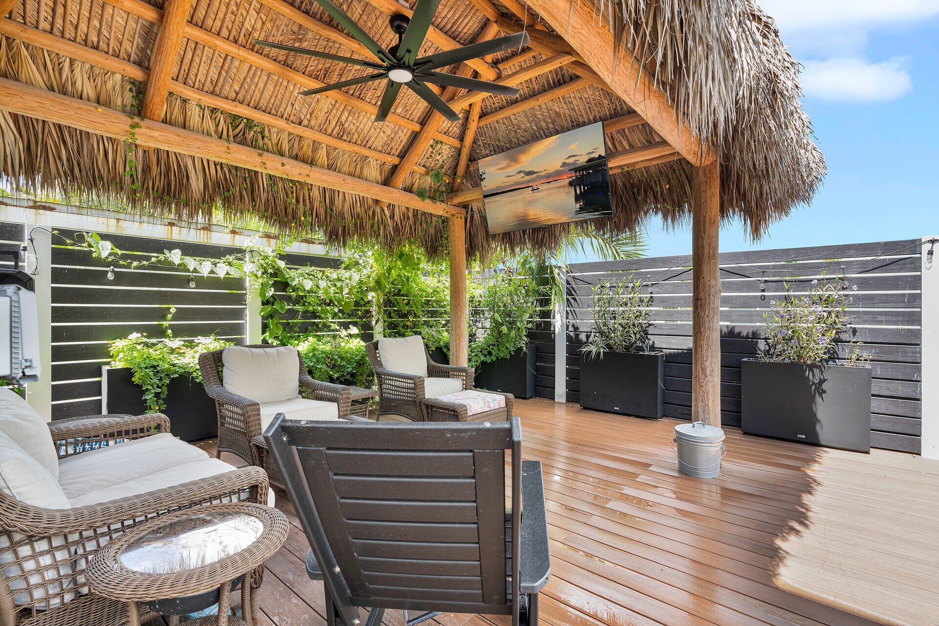 2827 Harris Avenue Key West, FL 33040 - Photo 62 of 80 Chickee Hut to NW -2827 Harris Ave