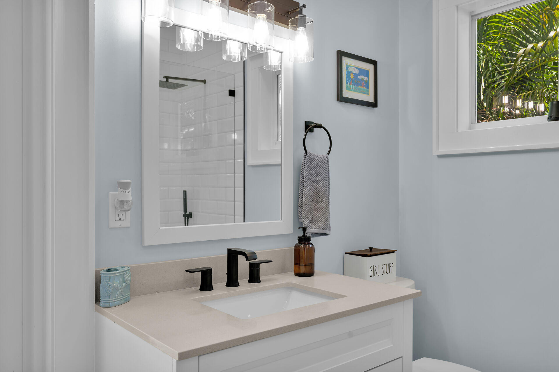2827 Harris Avenue Key West, FL 33040 - Photo 74 of 80 Guest Bath-2827 Harris Ave