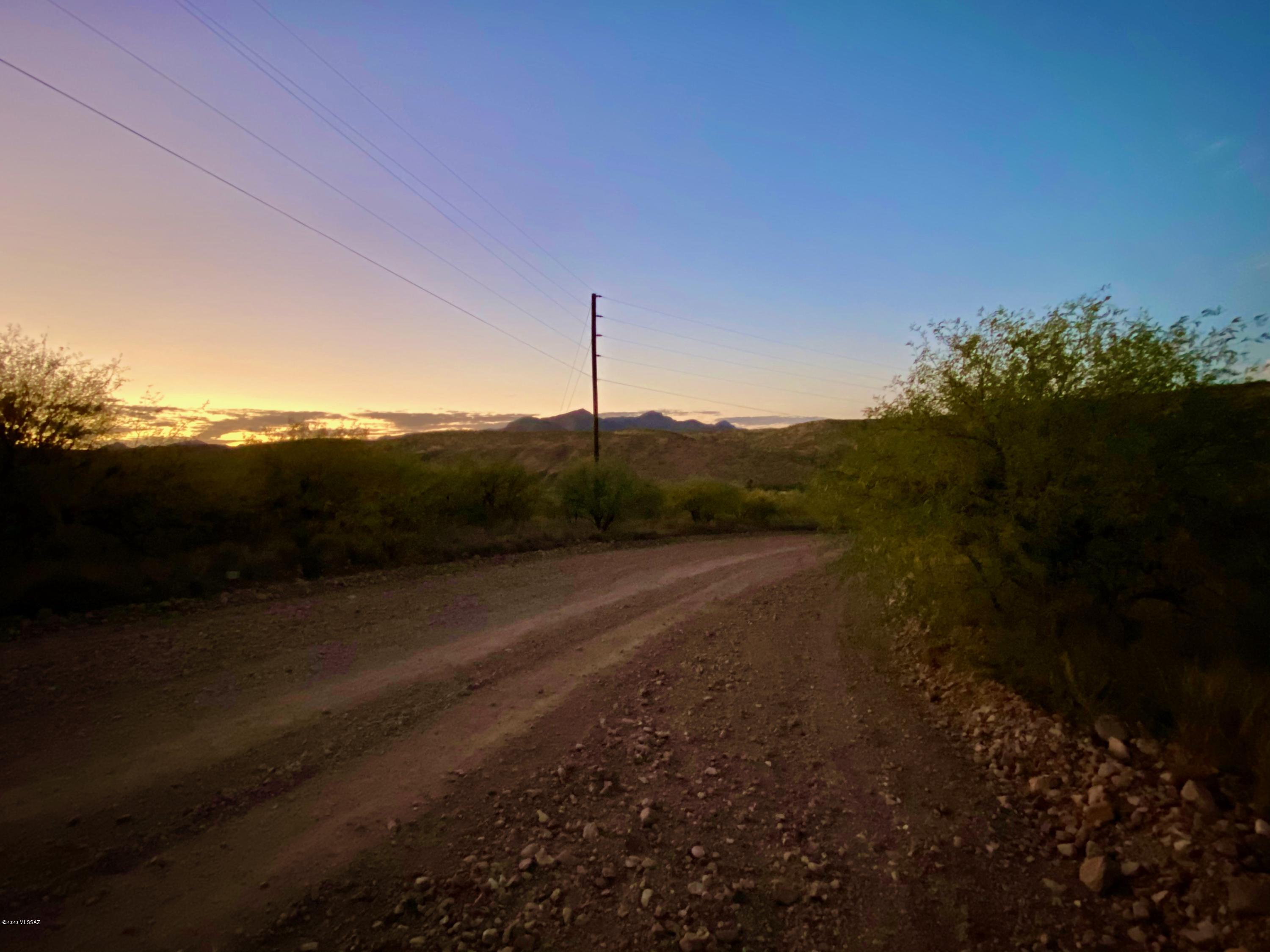 744 Avenida Beatriz, Unit 49 Rio Rico, AZ 85648 - Photo 2 of 19