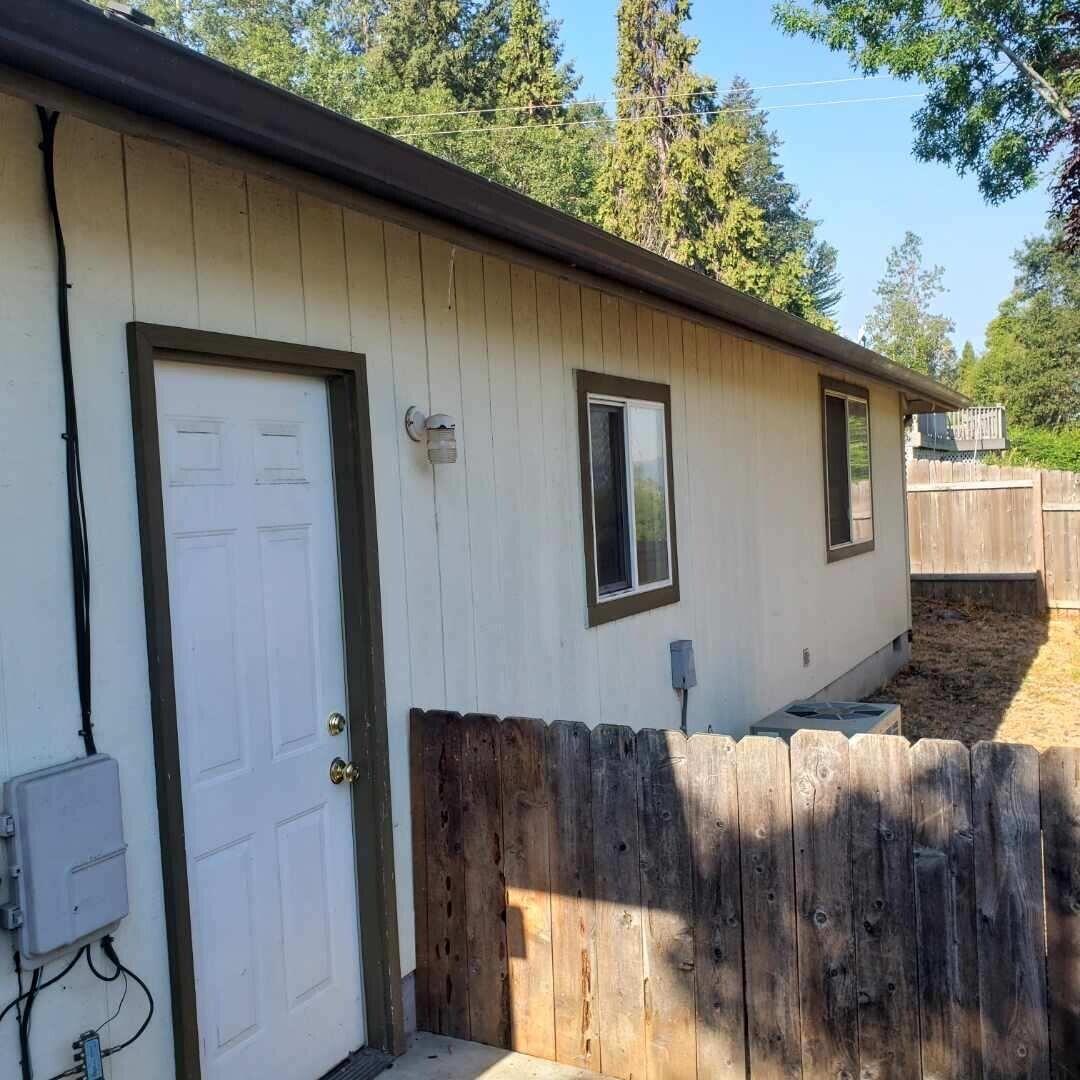 1670 West Harbeck Road Grants Pass, OR 97527 - Photo 16 of 17 17