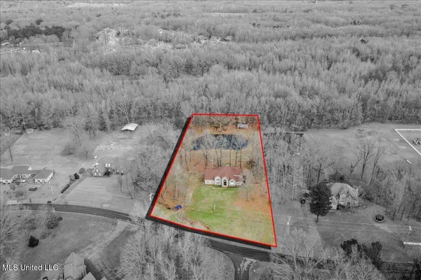 $290,000 | 4784 Austin Road, Nesbit, MS 38651