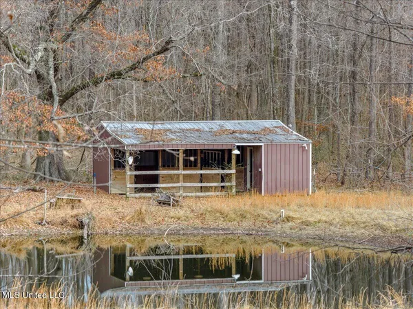 $290,000 | 4784 Austin Road, Nesbit, MS 38651