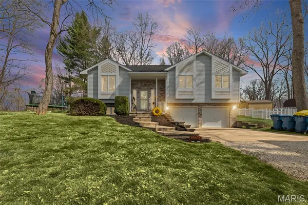 $399,900 | 1382 Biscay Drive, Edwardsville, IL 62025