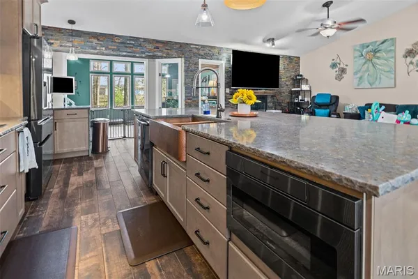 $399,900 | 1382 Biscay Drive, Edwardsville, IL 62025