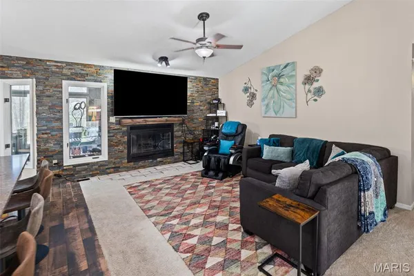 $399,900 | 1382 Biscay Drive, Edwardsville, IL 62025
