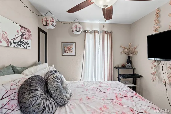 $399,900 | 1382 Biscay Drive, Edwardsville, IL 62025