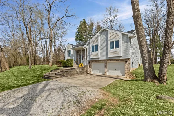 $399,900 | 1382 Biscay Drive, Edwardsville, IL 62025