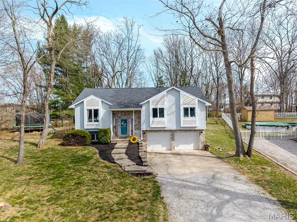 $399,900 | 1382 Biscay Drive, Edwardsville, IL 62025