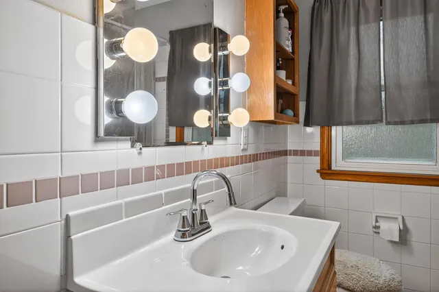 $299,000 | 442 White Bear Avenue, St. Paul, MN 55106