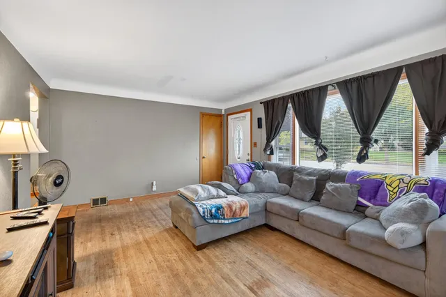 $299,000 | 442 White Bear Avenue, St. Paul, MN 55106