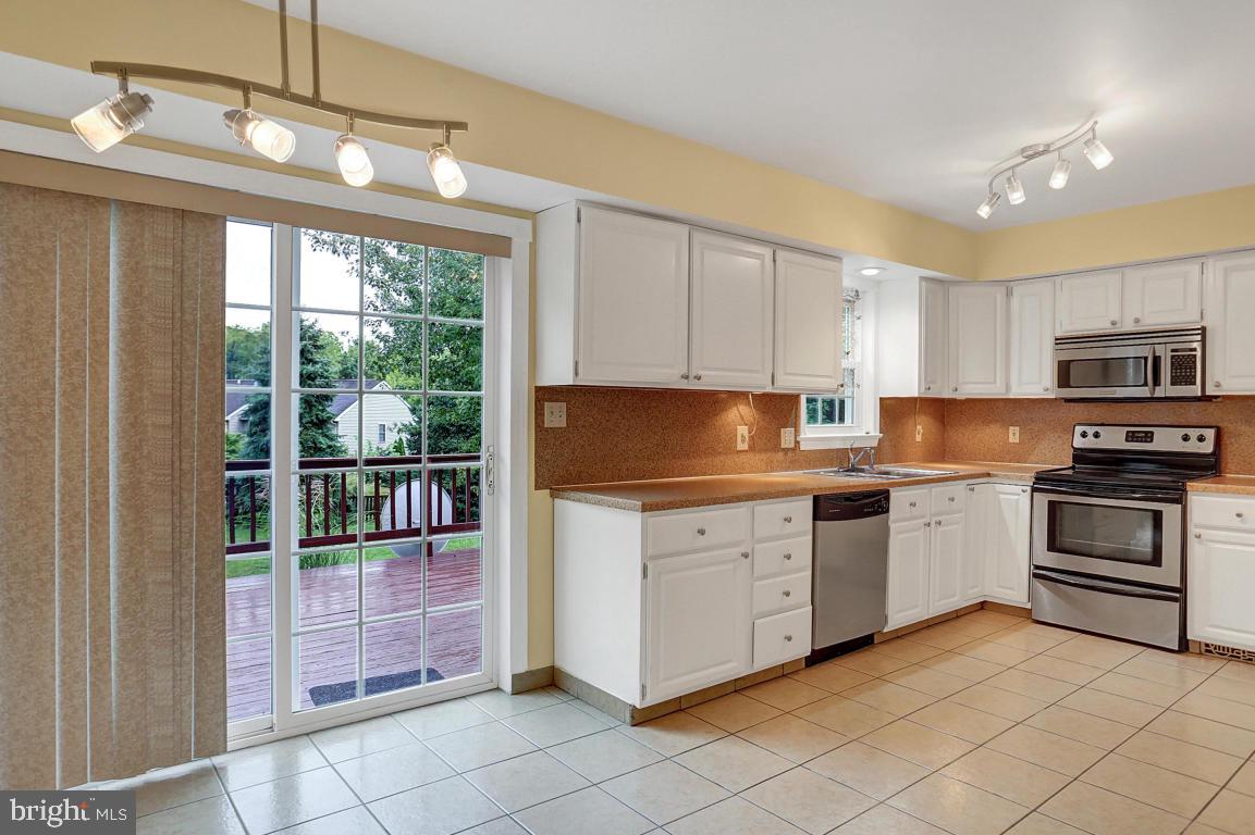9 Guilder Place Lititz, PA 17543 - Photo 11 of 27