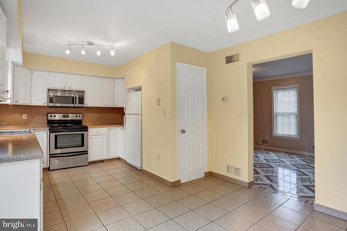 9 Guilder Place Lititz, PA 17543 - Photo 14 of 27