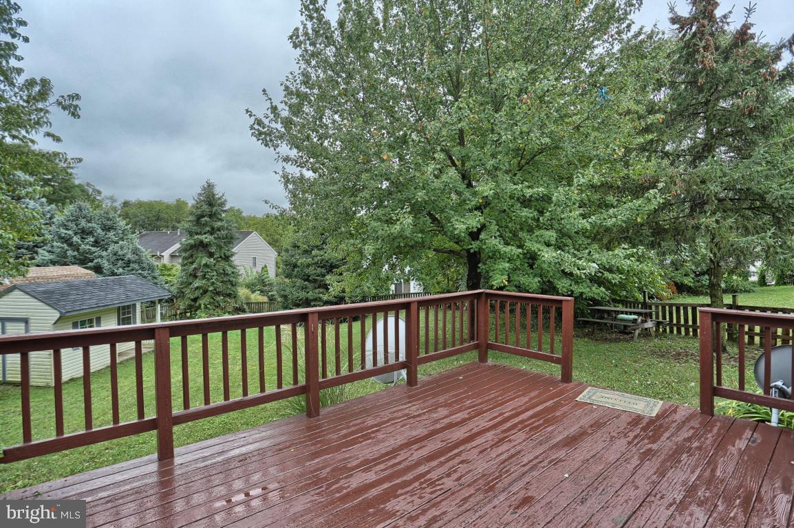 9 Guilder Place Lititz, PA 17543 - Photo 5 of 27