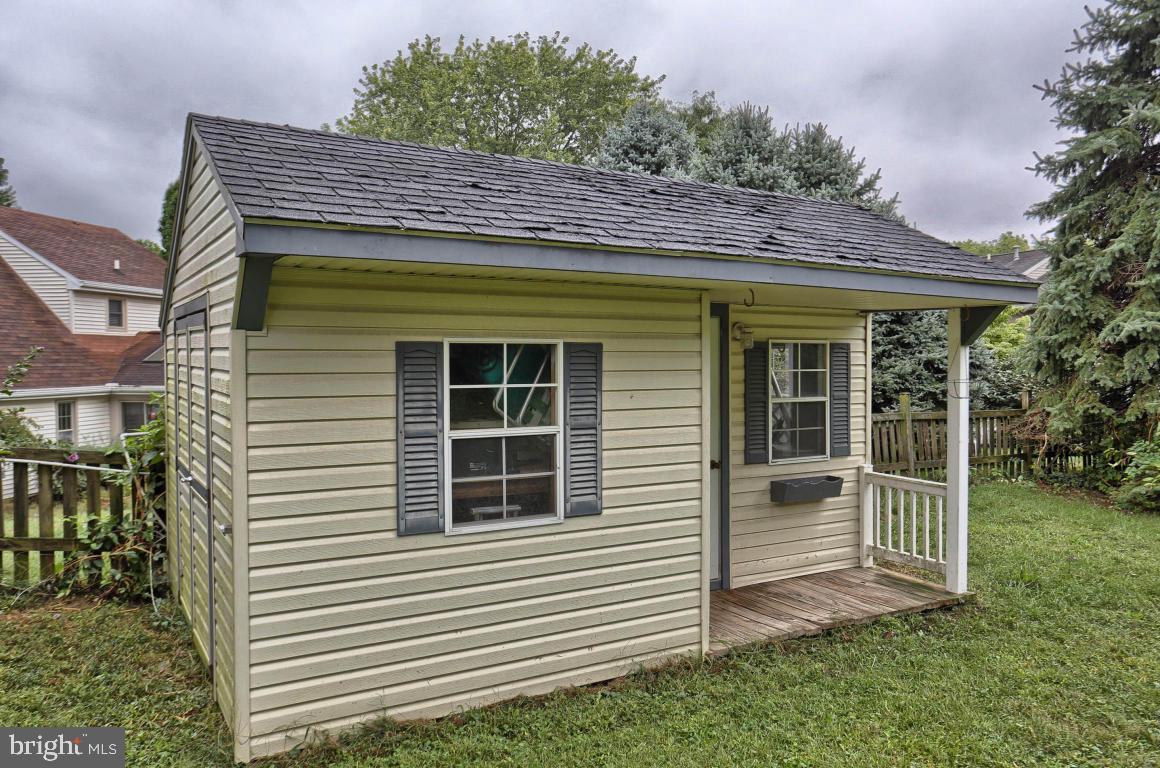 9 Guilder Place Lititz, PA 17543 - Photo 7 of 27