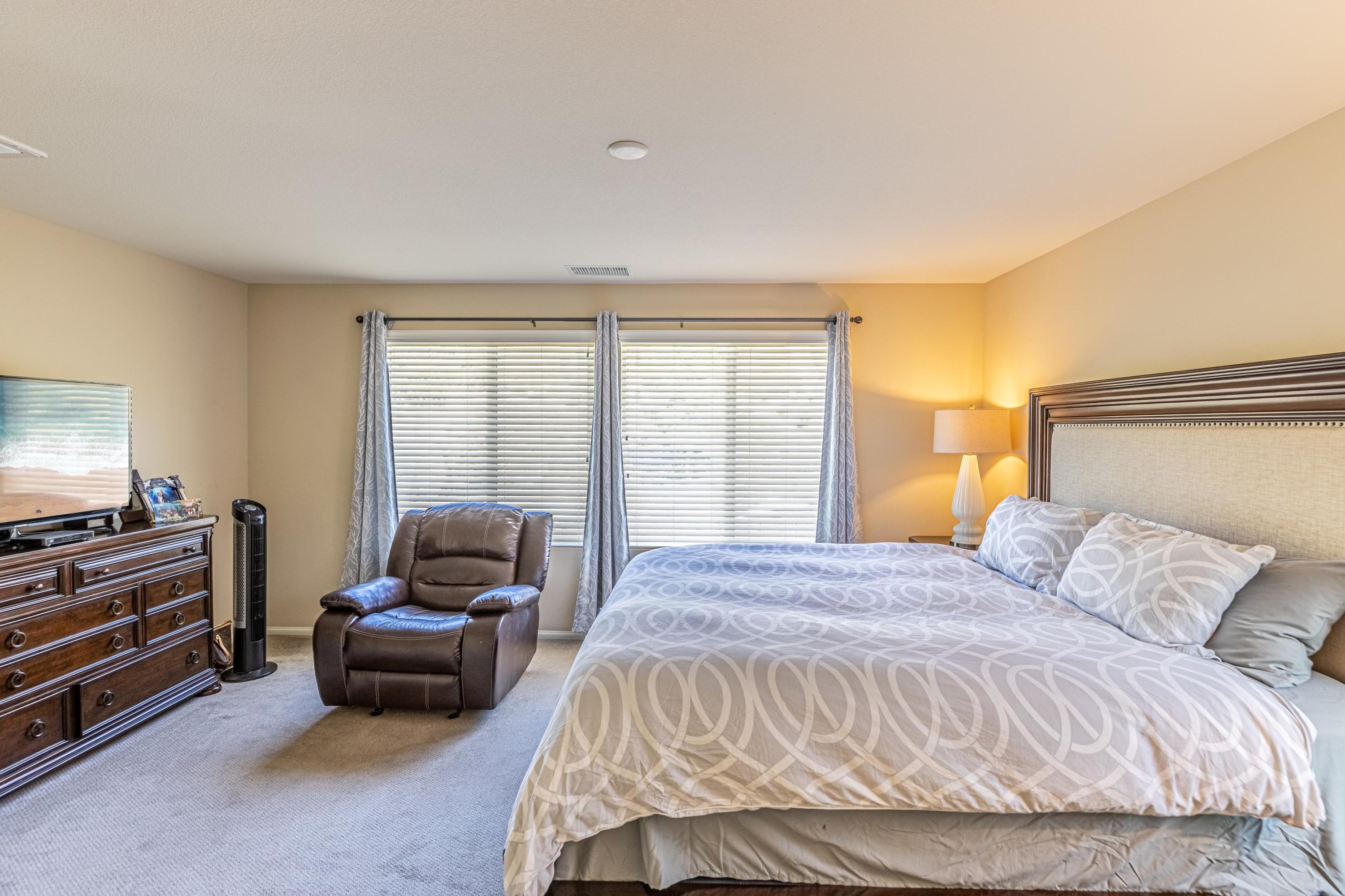 19325 Graham Lane Santa Clarita, CA 91350 - Photo 25 of 44 JMY_0109-HDR-Edit