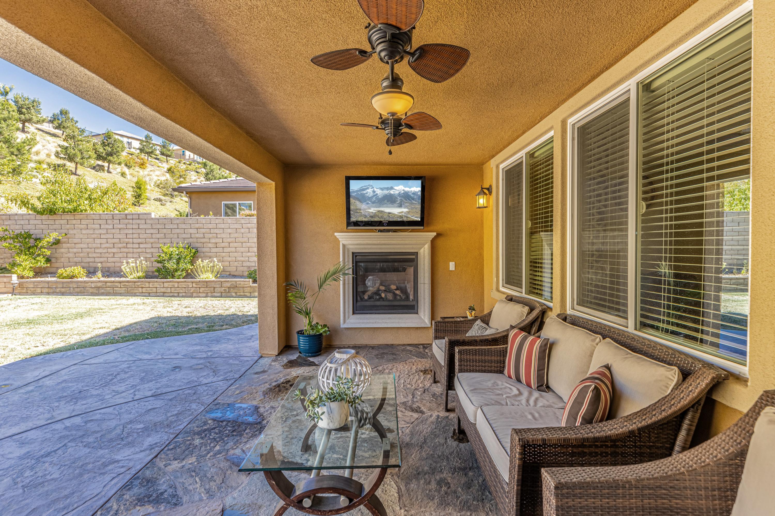 19325 Graham Lane Santa Clarita, CA 91350 - Photo 34 of 44 JMY_0196-HDR-Edit