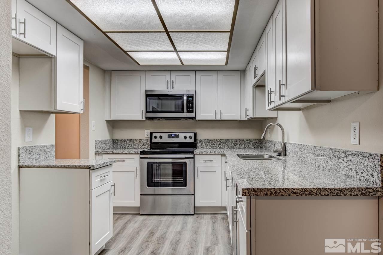 5214 Echo Avenue Reno, NV 89506 - Photo 9 of 24 Photo 9