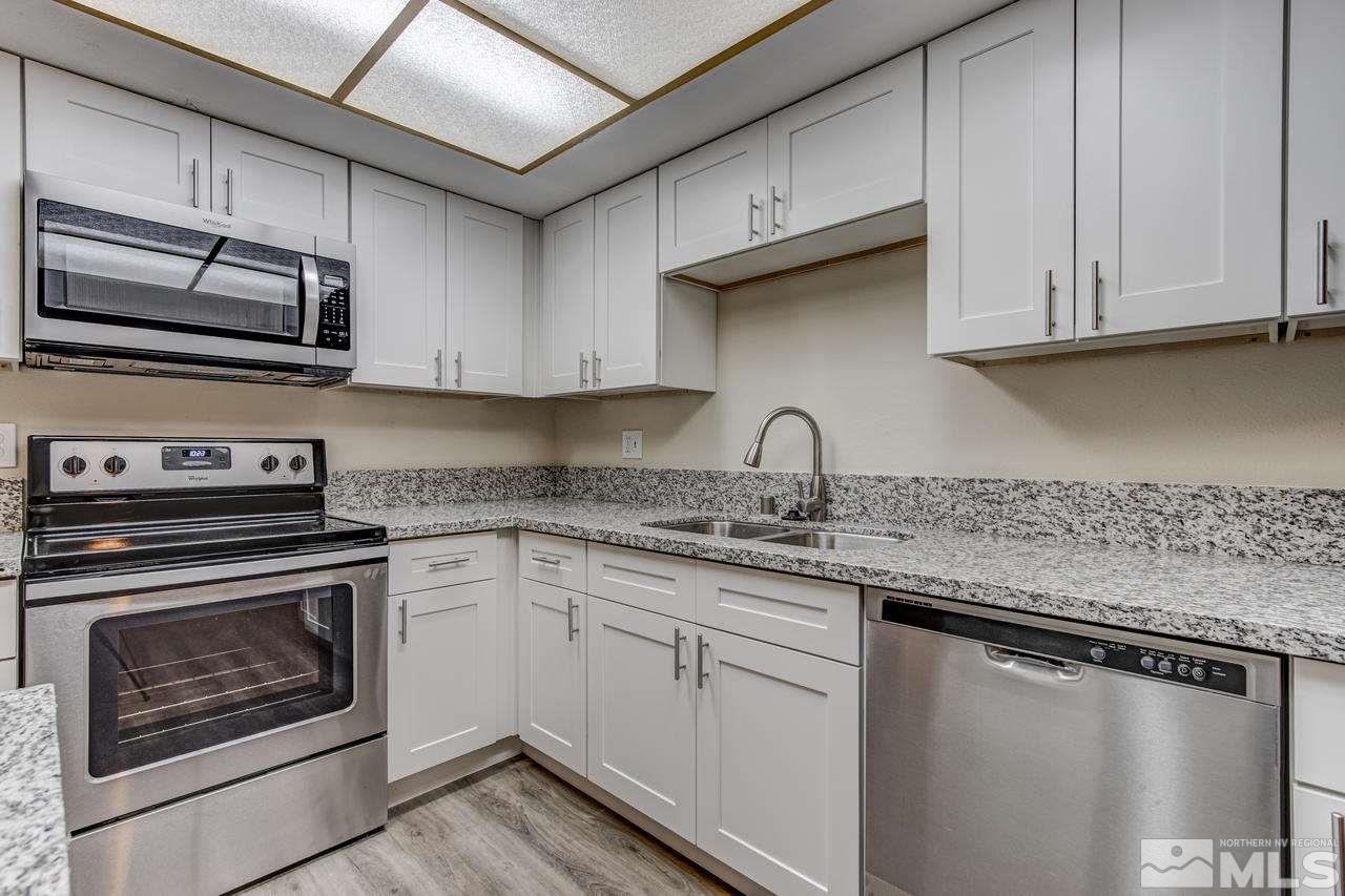5214 Echo Avenue Reno, NV 89506 - Photo 10 of 24 Photo 10