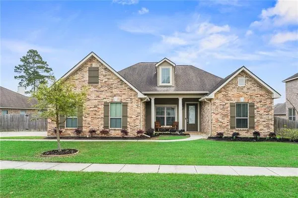 $385,000 | 657 Pine Grove Loop, Madisonville, LA 70447