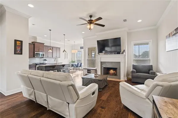 $385,000 | 657 Pine Grove Loop, Madisonville, LA 70447