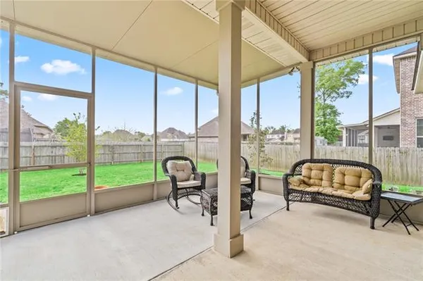 $385,000 | 657 Pine Grove Loop, Madisonville, LA 70447