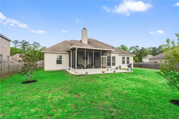$385,000 | 657 Pine Grove Loop, Madisonville, LA 70447