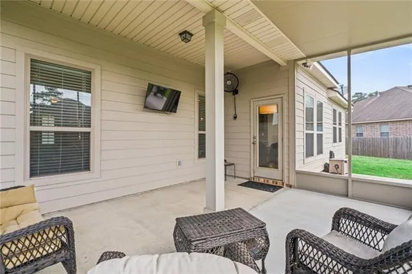 $385,000 | 657 Pine Grove Loop, Madisonville, LA 70447