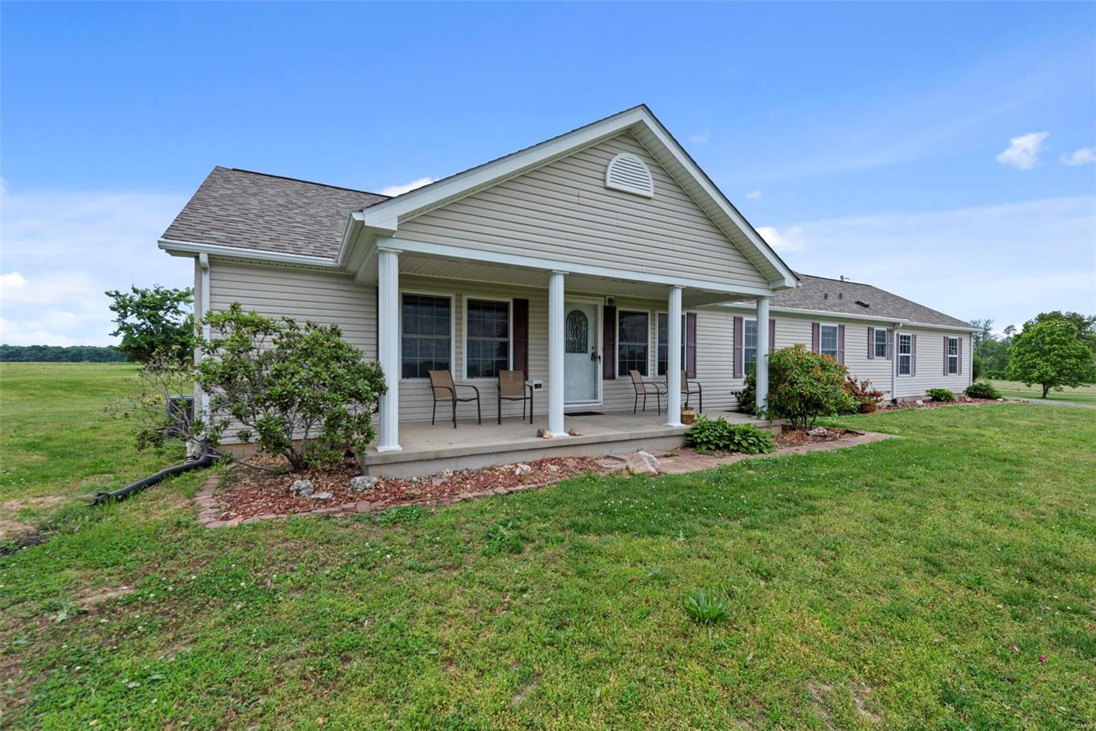 4245 Kaskaskia Road Waterloo, IL 62298 - Photo 3 of 33