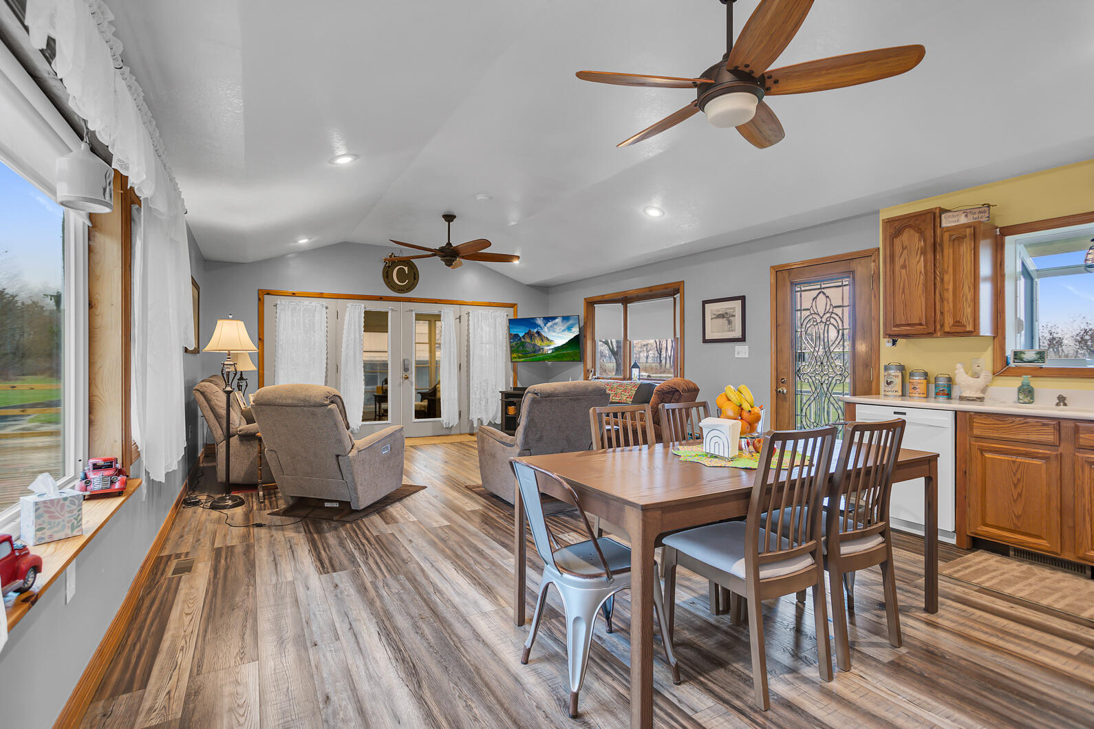 10091 South County Line Road Homer, MI 49245 - Photo 7 of 64 0N0A4877