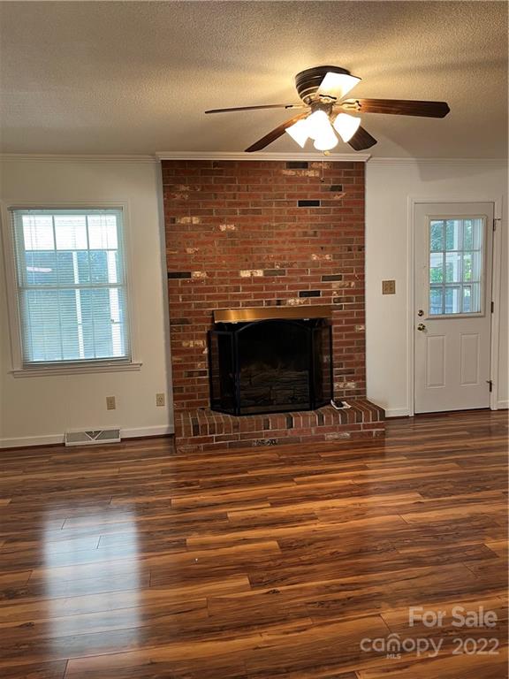 620 Holiday Road Gastonia, NC 28054 - Photo 8 of 29 Gallery Image 8