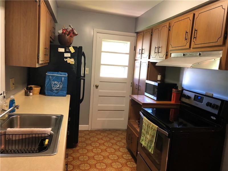 1816 Sohn Road Aliquippa, PA 15001 - Photo 3 of 25 Gallery Image 3
