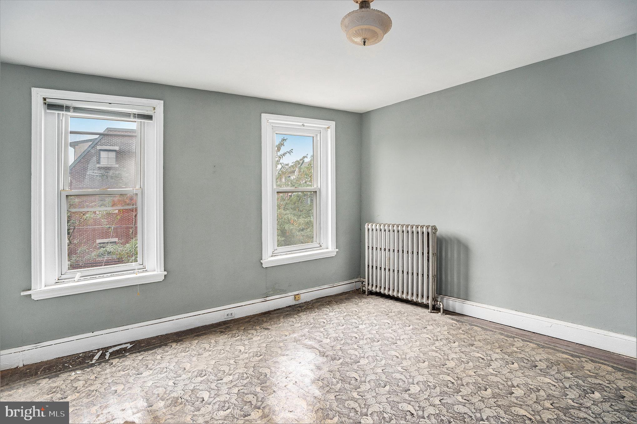 527 Christian Street Philadelphia, PA 19147 - Photo 20 of 28 a view of livingroom with window