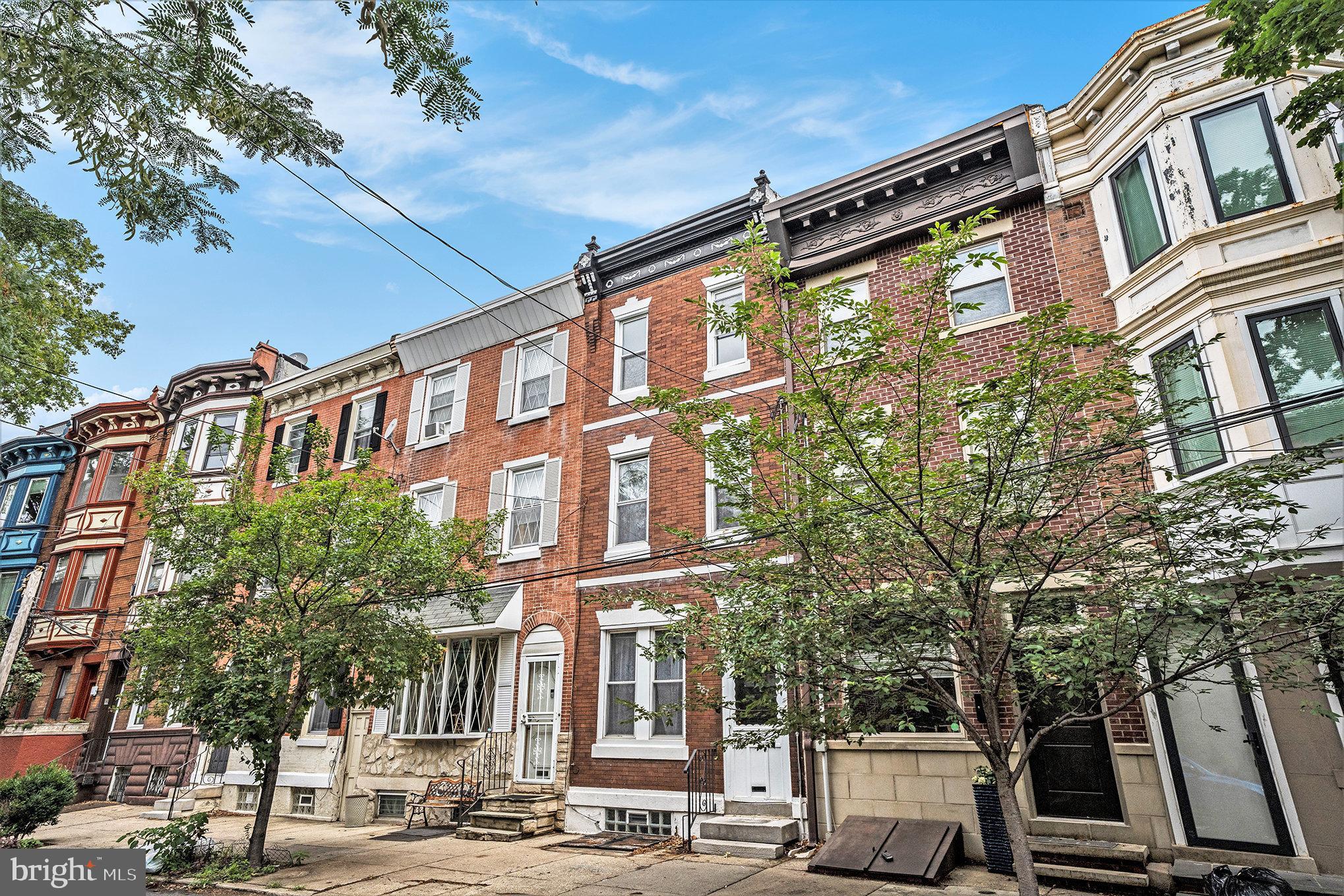 527 Christian Street Philadelphia, PA 19147 - Photo 2 of 28 a front view of a multi story building